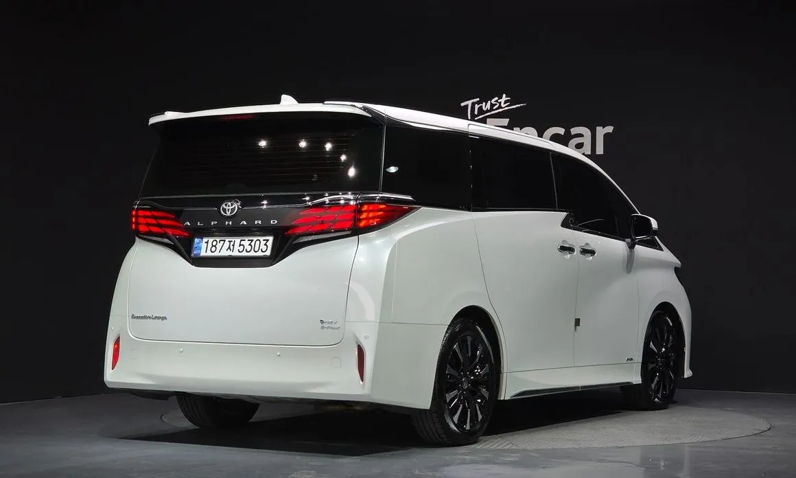 Toyota Alphard 2024 из KR, фото 3