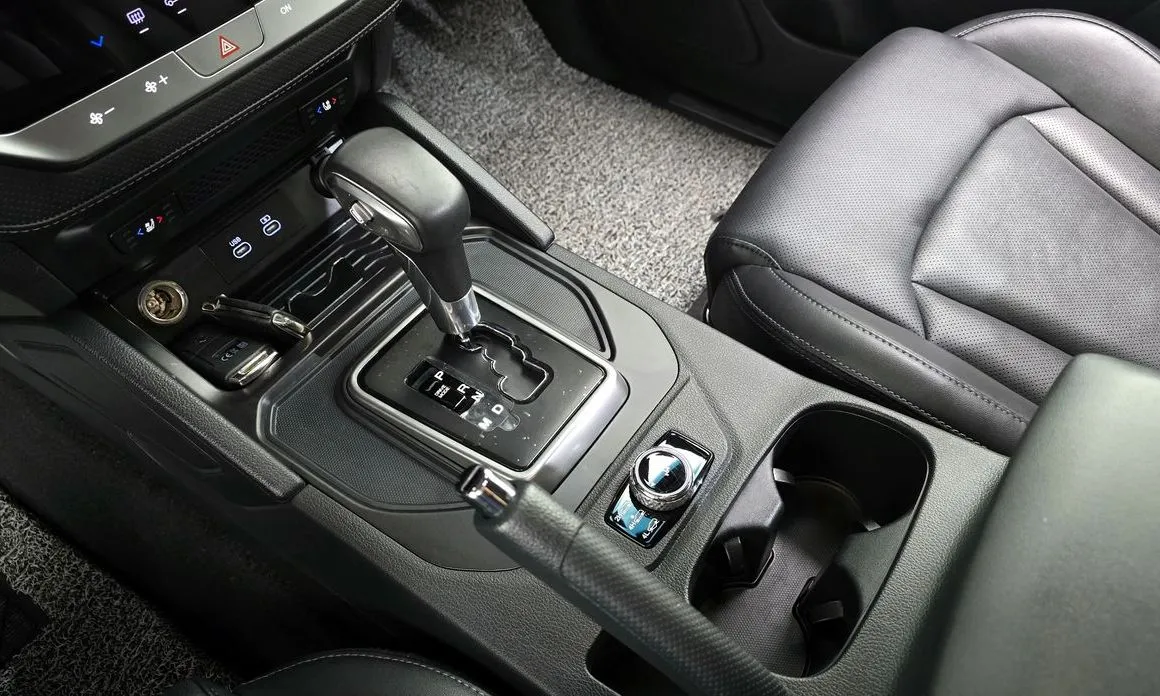 KG Mobility (Ssangyong) Rexton 2024 из KR, фото 9