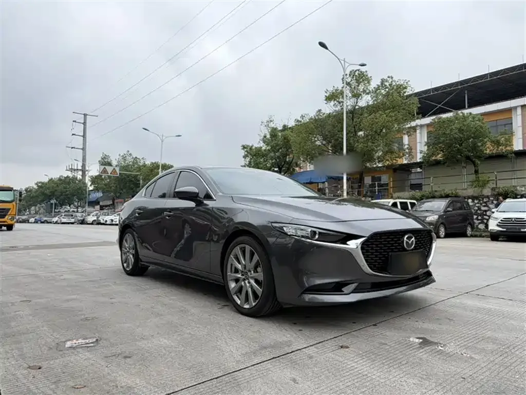 Mazda 3 Axela — фото 9