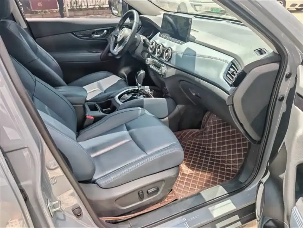 Nissan X-Trail — фото 7