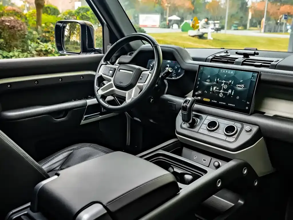Land Rover Defender — фото 4