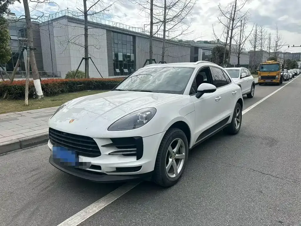 Porsche Macan — фото 10