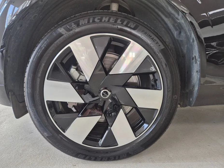 Volvo XC60 2025 из KR, фото 10