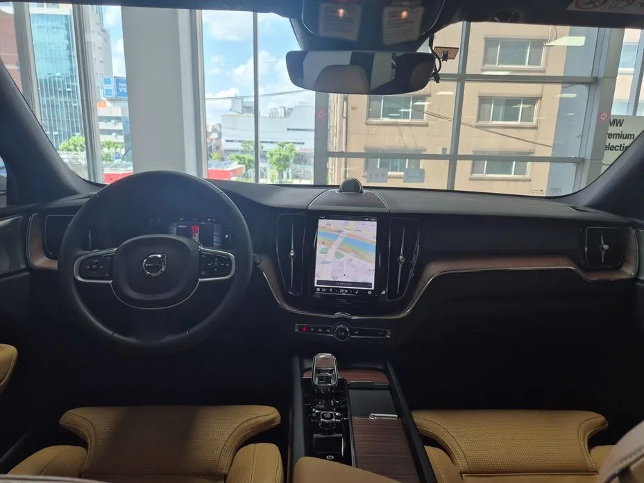 Volvo XC60 2025 из KR, фото 5