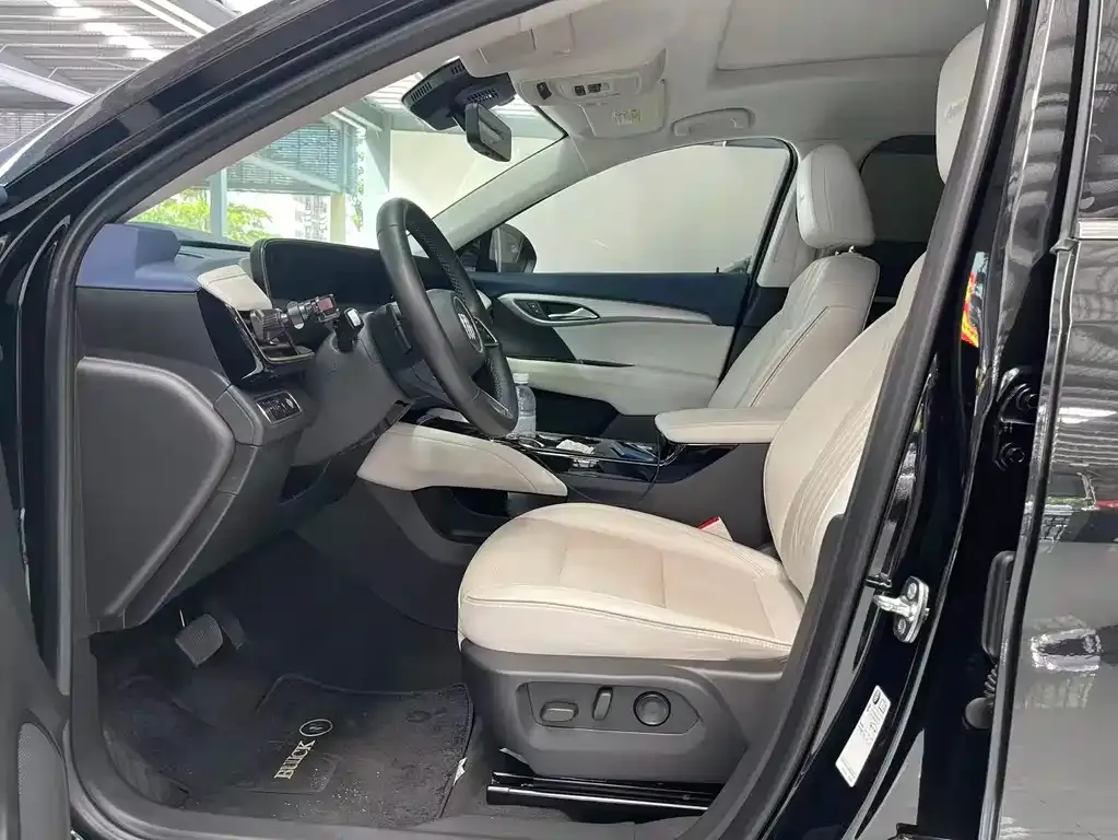 Buick Envision Plus — фото 7