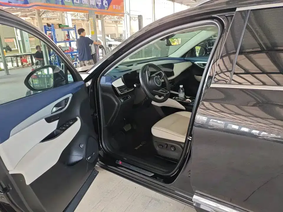 Buick Envision Plus — фото 5