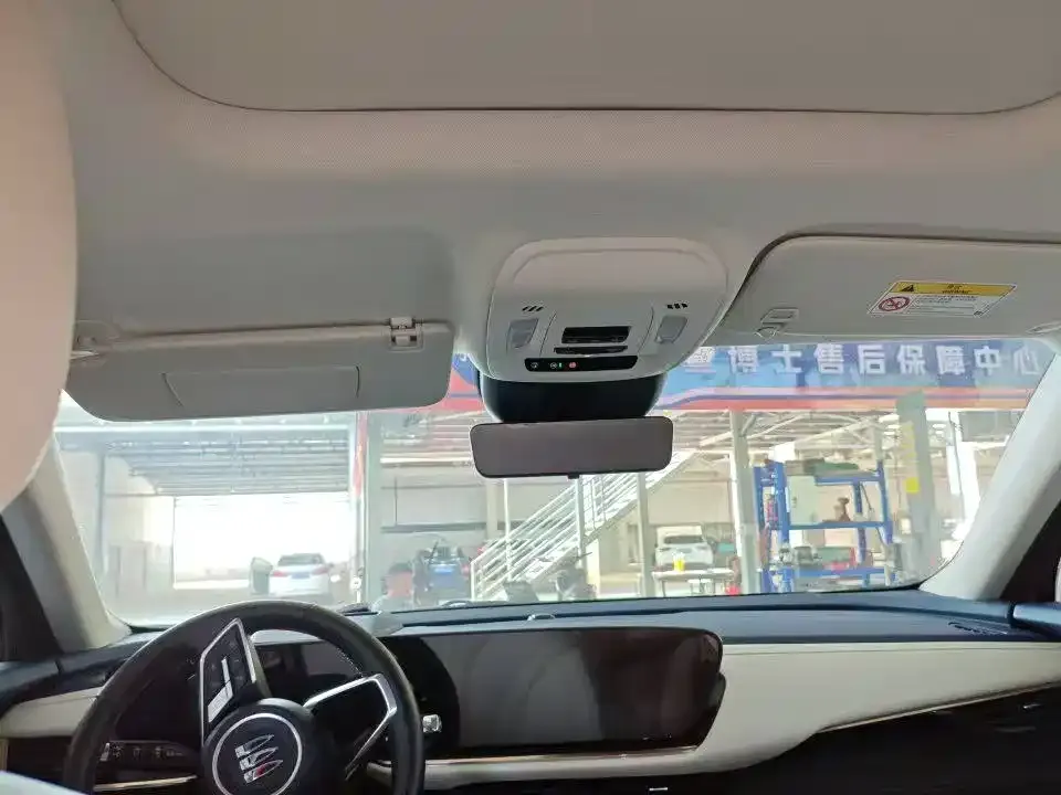 Buick Envision Plus — фото 3