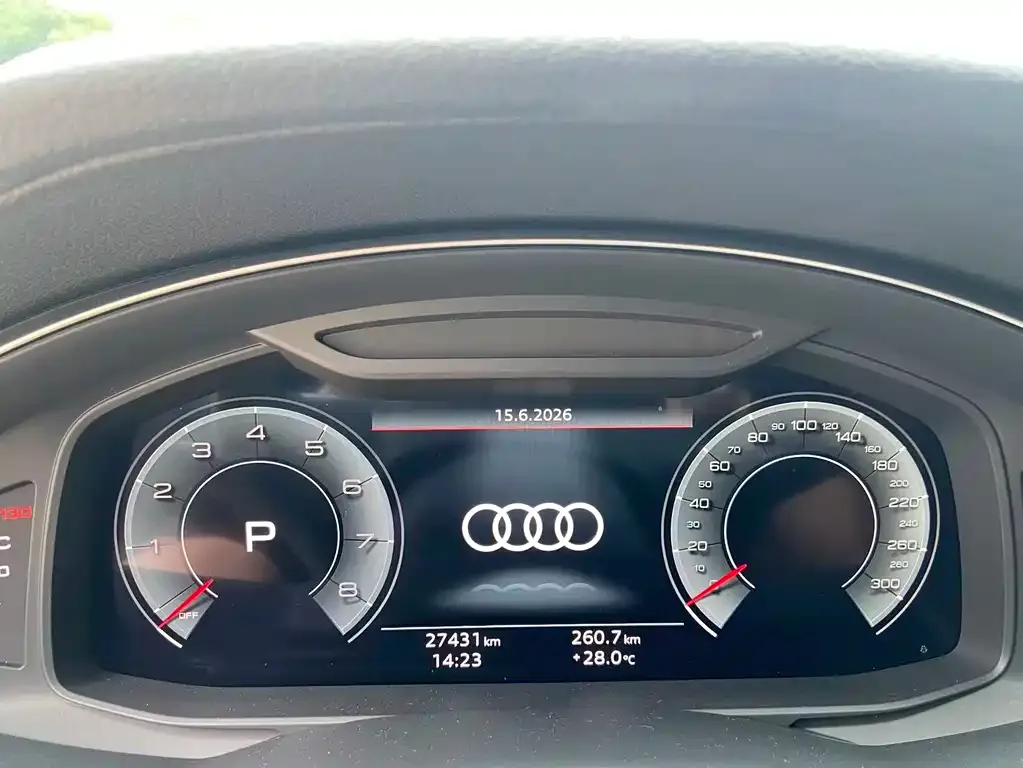Audi A6L — фото 2
