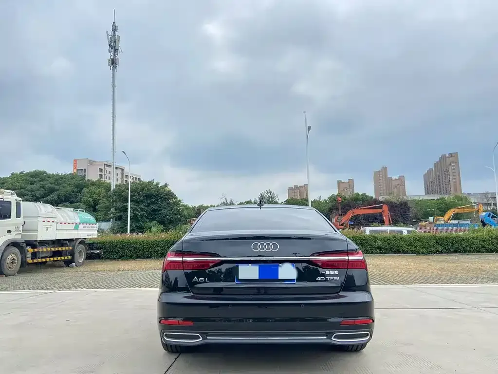 Audi A6L — фото 6