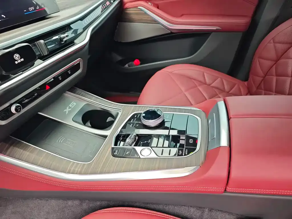BMW X5 2024 из CN, фото 3