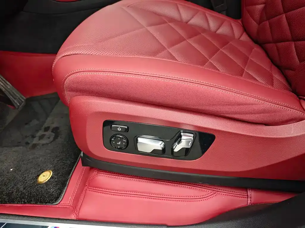 BMW X5 2024 из CN, фото 2