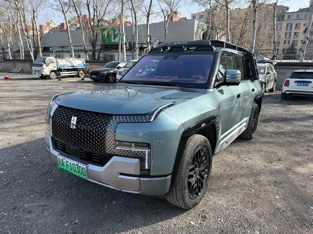 Yangwang U8