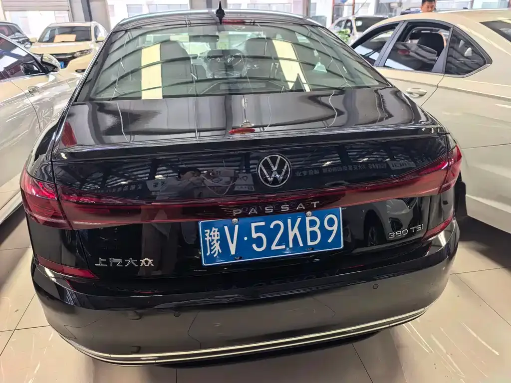 Volkswagen Passat — фото 5