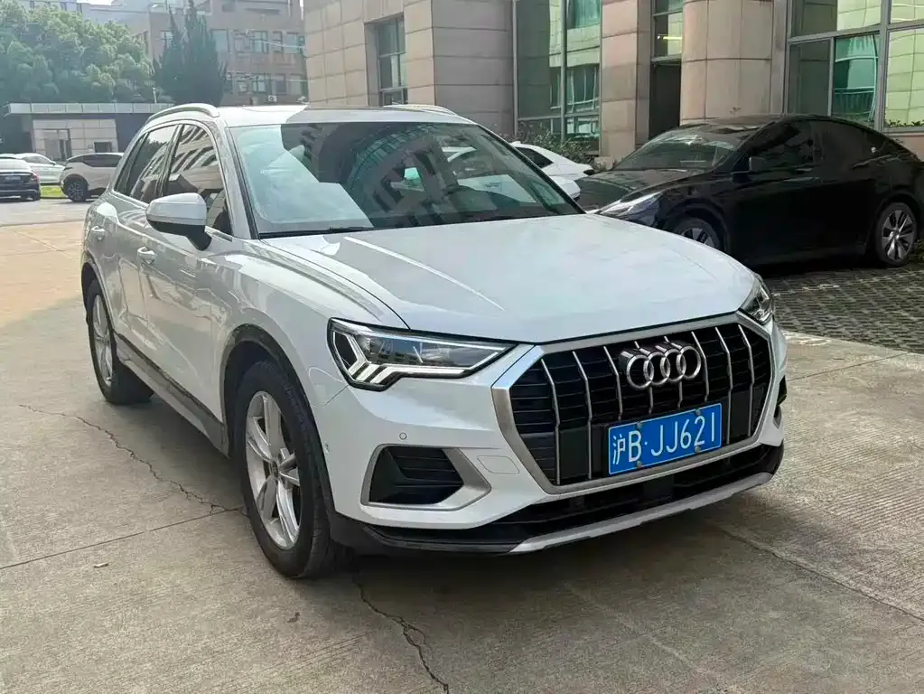 Audi Q3 — фото 9