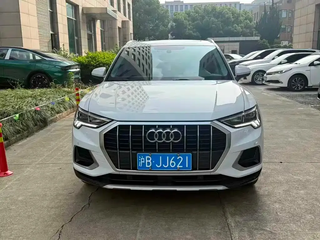 Audi Q3 — фото 5