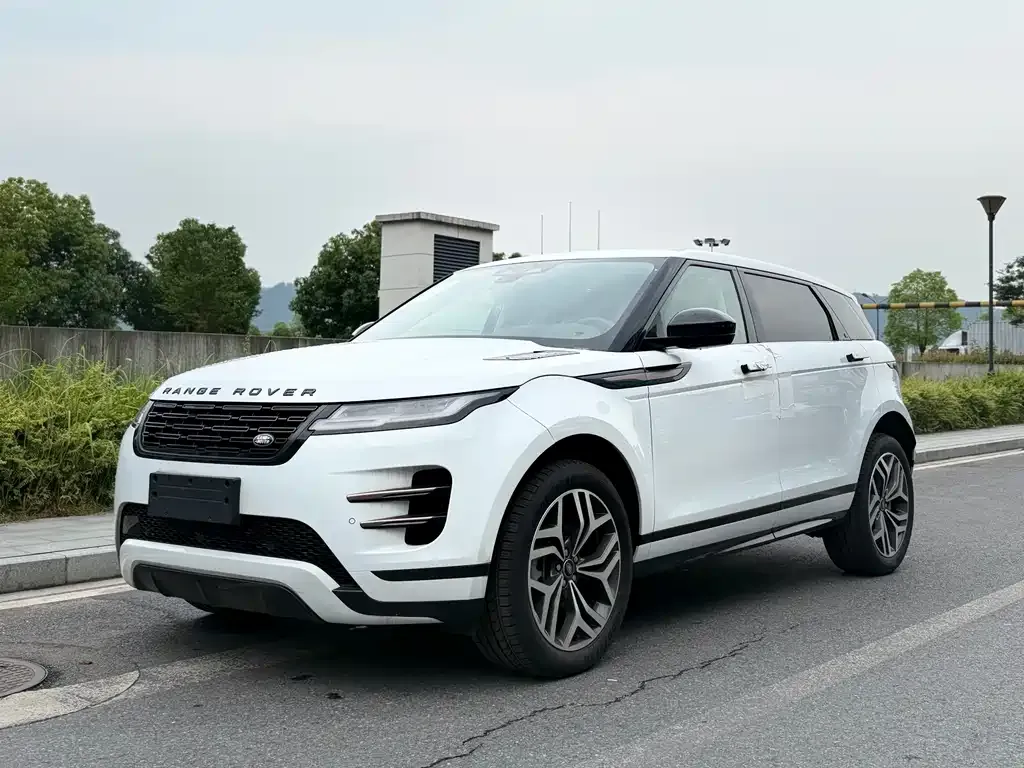 Land Rover Evoque — фото 1