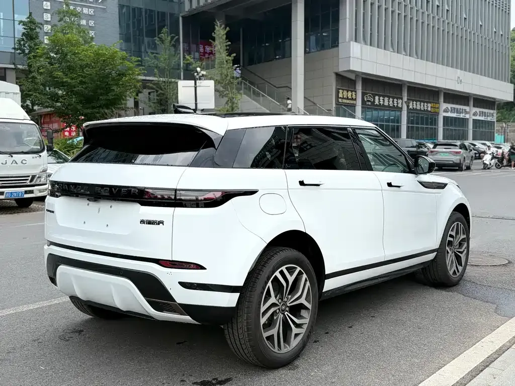 Land Rover Evoque — фото 6