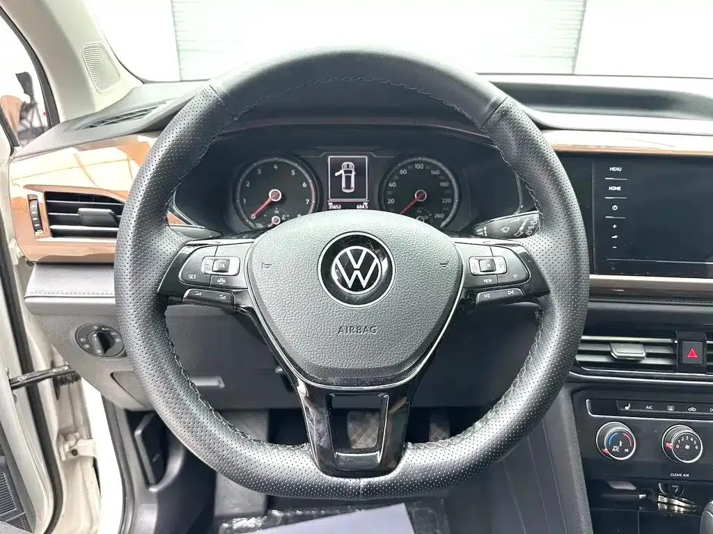 Volkswagen Tharu — фото 8