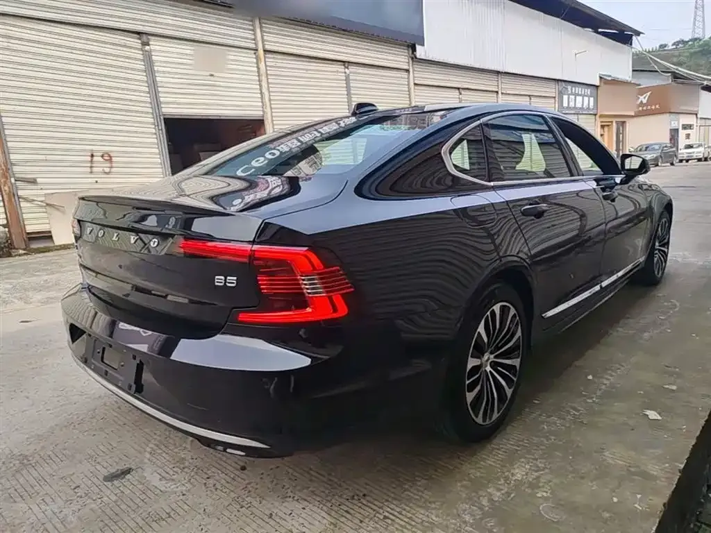 Volvo S90 — фото 3