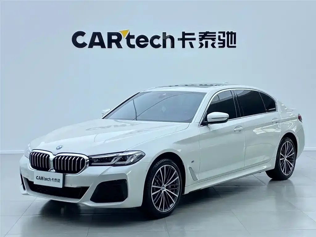 BMW 5 Series — фото 1