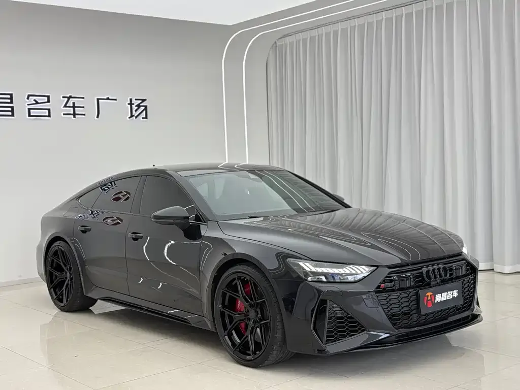 Audi RS 7 2022 из CN, фото 8