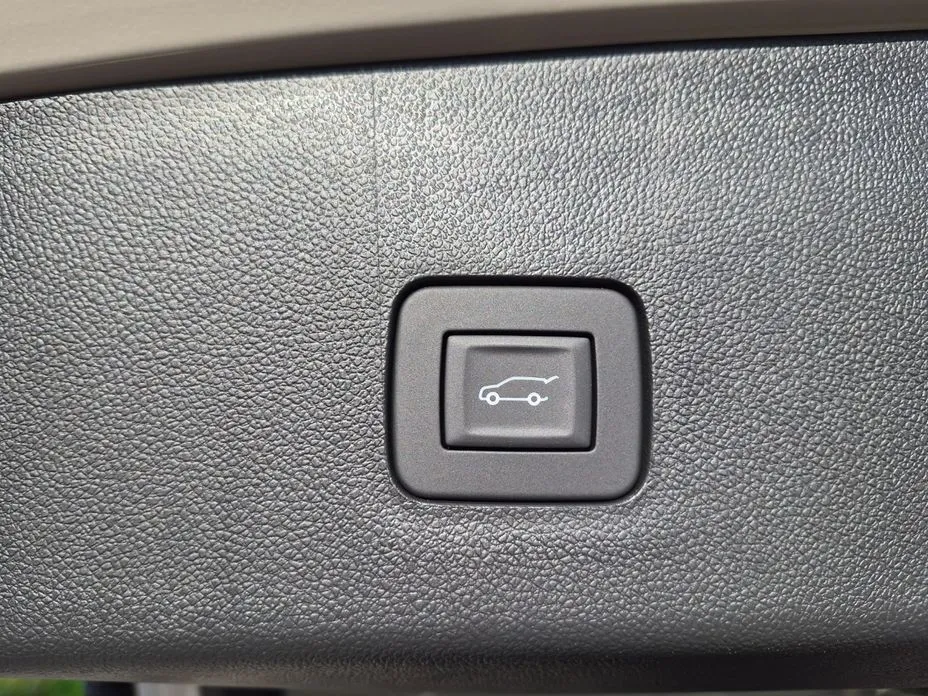 Chevrolet (GM Daewoo) Trax 2026 из KR, фото 4