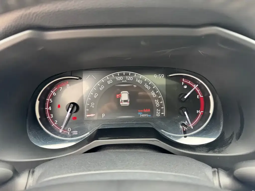 Toyota RAV4 — фото 2