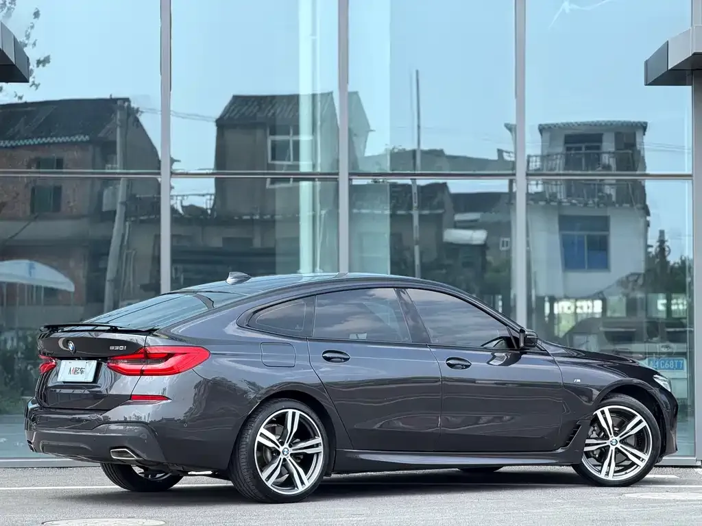 BMW 6 Series GT 2022 из CN, фото 7