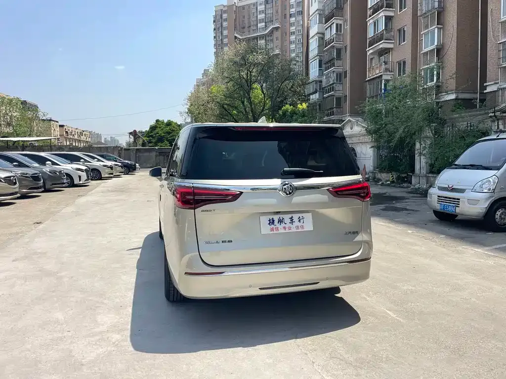Buick GL8 2021 из CN, фото 7
