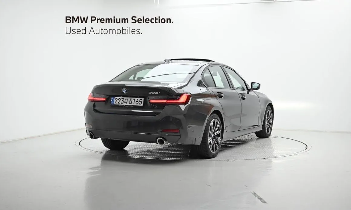 BMW 3-Series 2025 из KR, фото 2