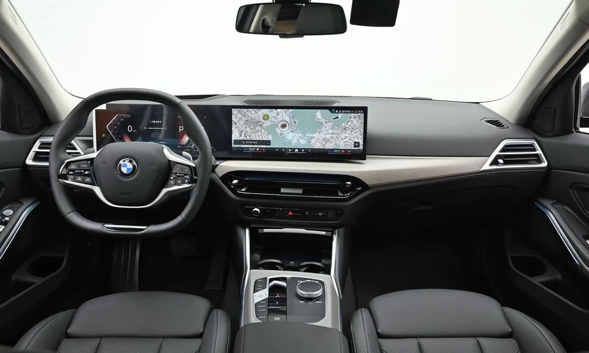 BMW 3-Series 2025 из KR, фото 9