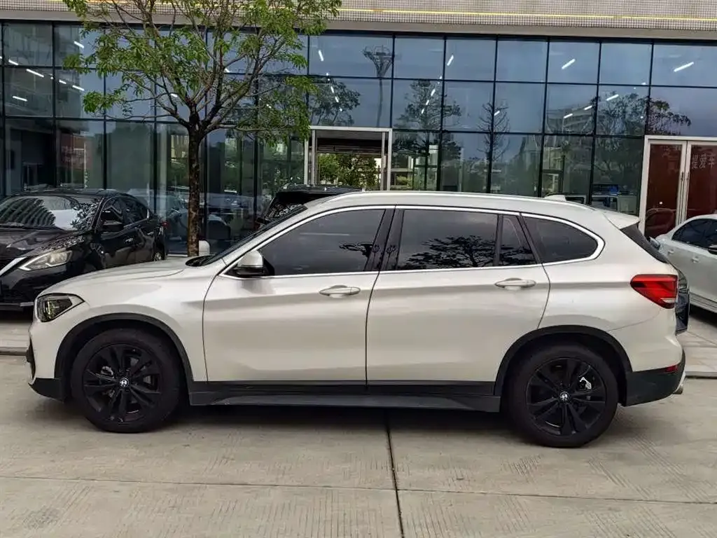 BMW X1 2021 из CN, фото 9