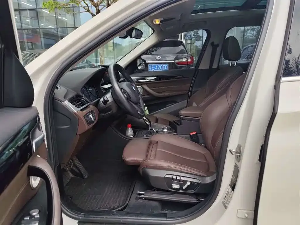 BMW X1 2021 из CN, фото 8