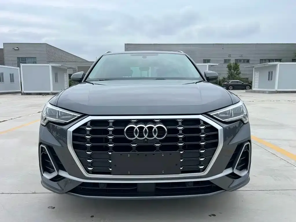 Audi Q3 — фото 7