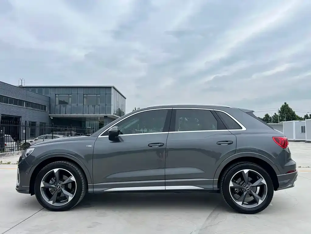 Audi Q3 — фото 5
