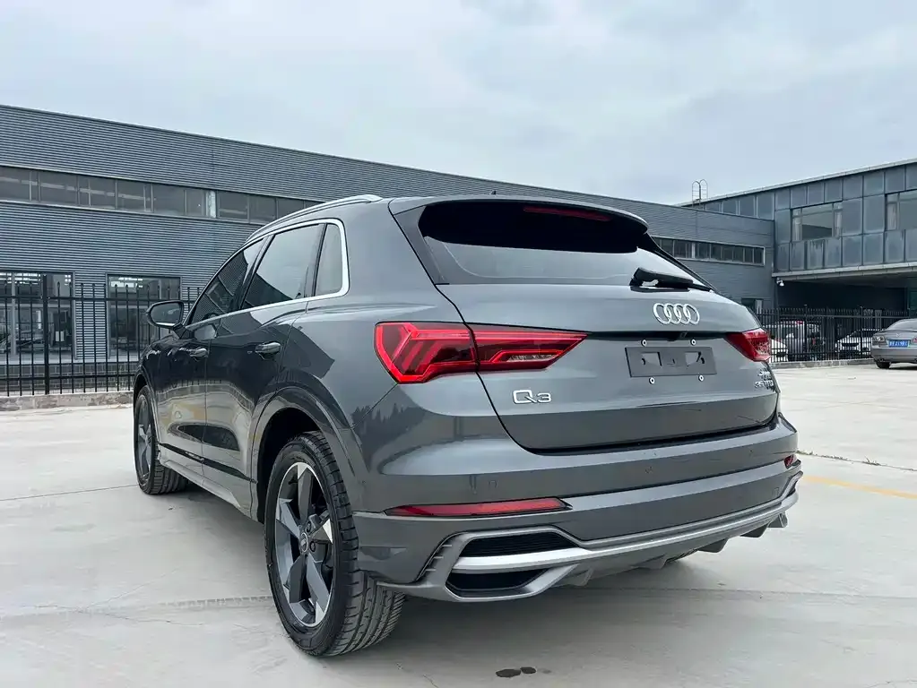 Audi Q3 — фото 4