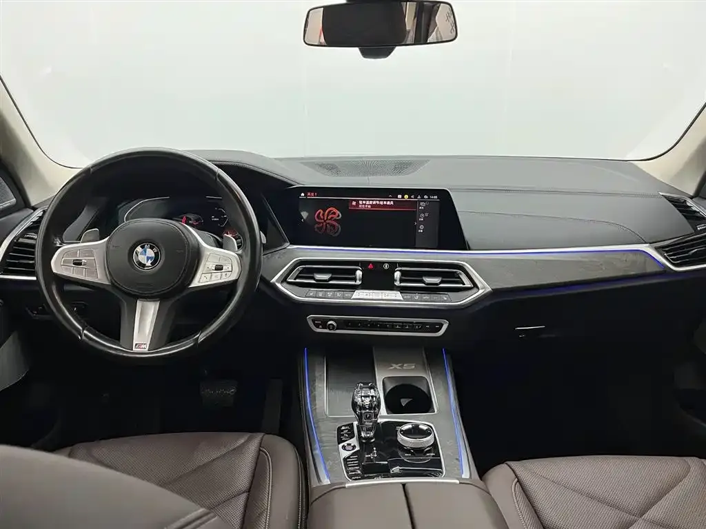 BMW X5 — фото 9