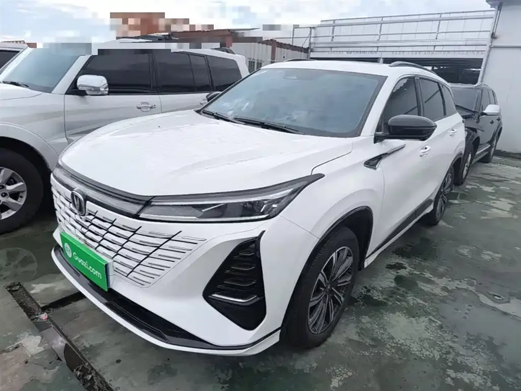 Changan CS75PLUS — фото 3