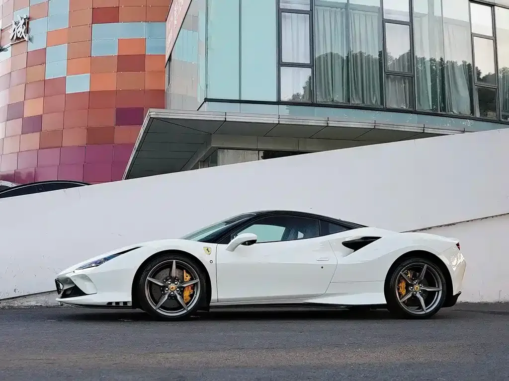 Ferrari F8 — фото 3