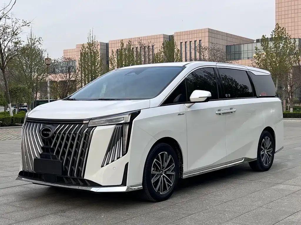 GAC Motor Trumpchi M8 — фото 1