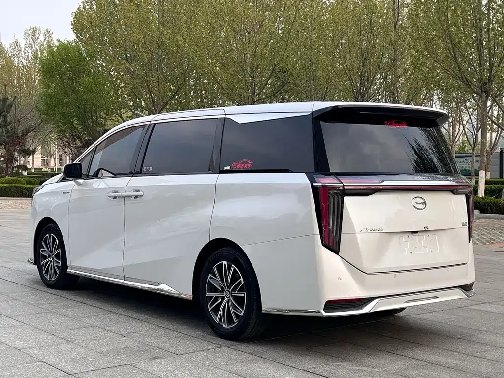GAC Motor Trumpchi M8 — фото 8