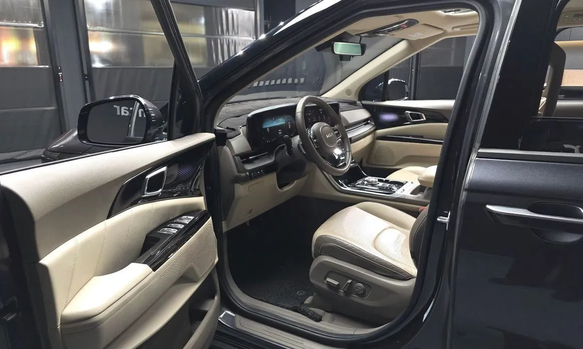 Kia Carnival 2023 из KR, фото 6