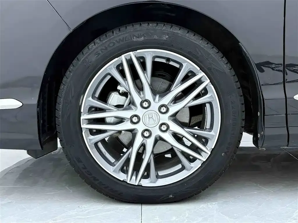 Honda Elysion 2021 из CN, фото 9