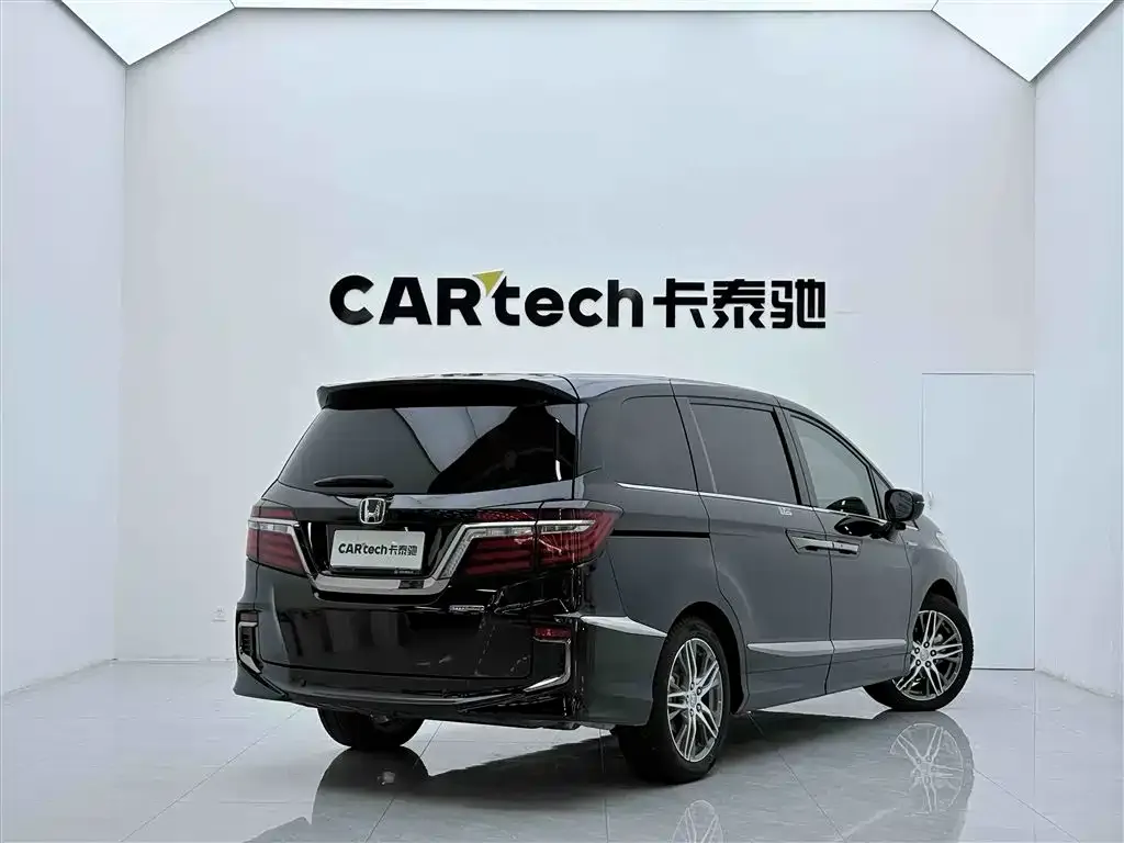 Honda Elysion 2021 из CN, фото 8