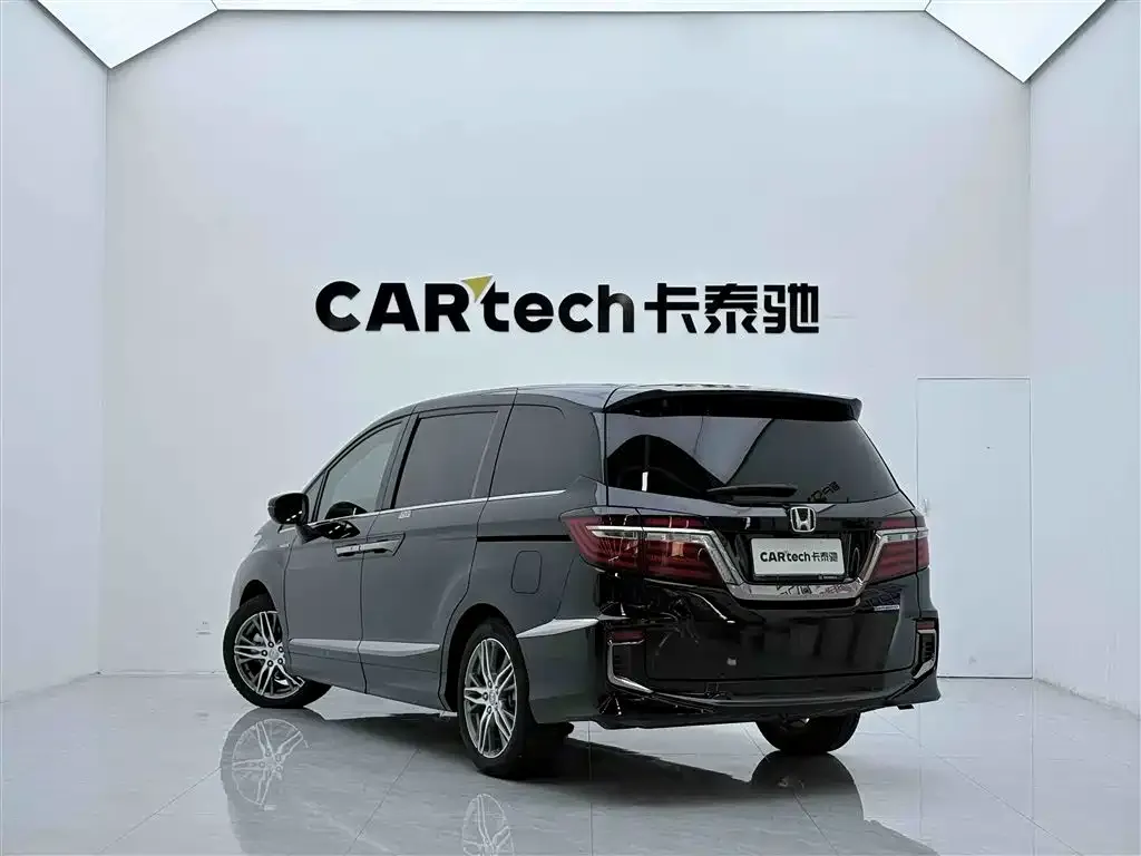 Honda Elysion 2021 из CN, фото 4