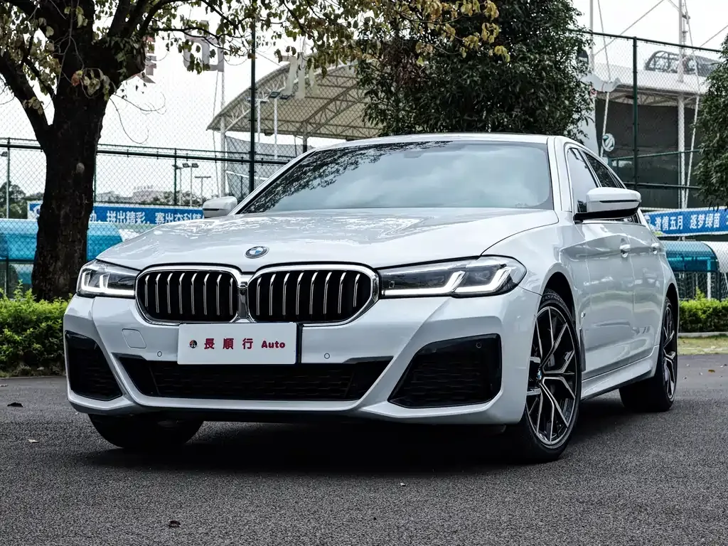 BMW 5 Series — фото 5