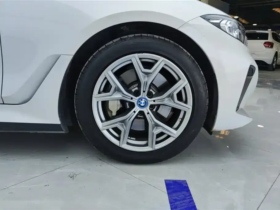 BMW i3 — фото 4