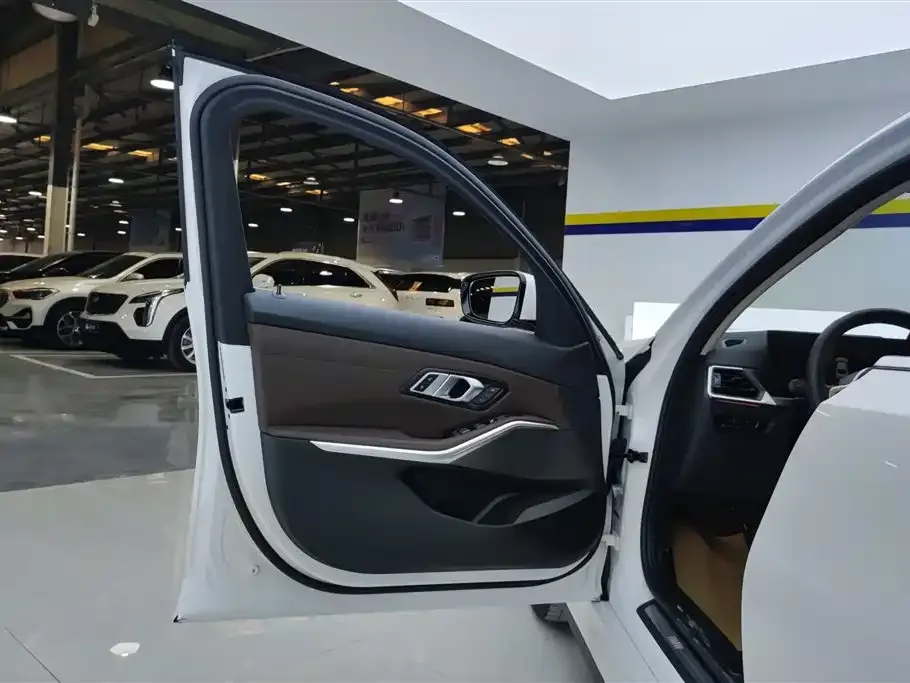 BMW i3 — фото 5