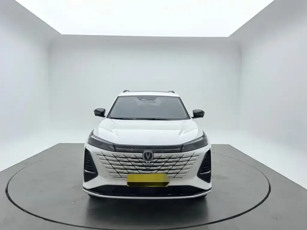 Changan CS75PLUS — фото 3