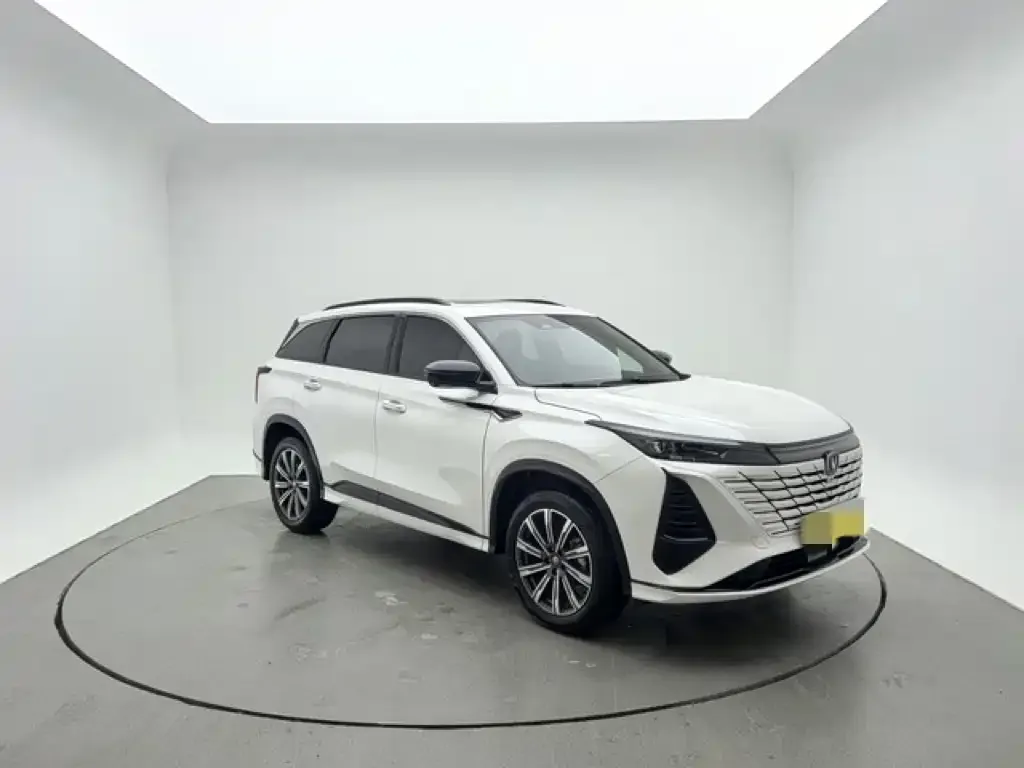 Changan CS75PLUS — фото 8